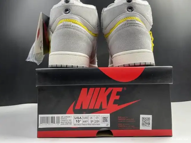 Light Jordan Switch Smoke 1 CW6576-100 High Air 0518